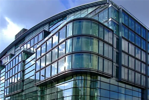 Curved Tempered Glass: Design Trends Transforming Modern Architecture
